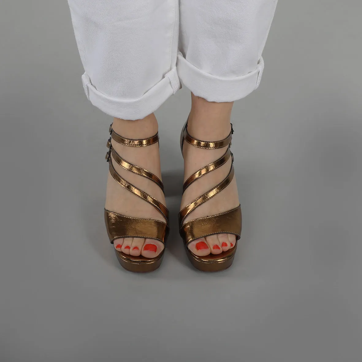 Carmen Bronze